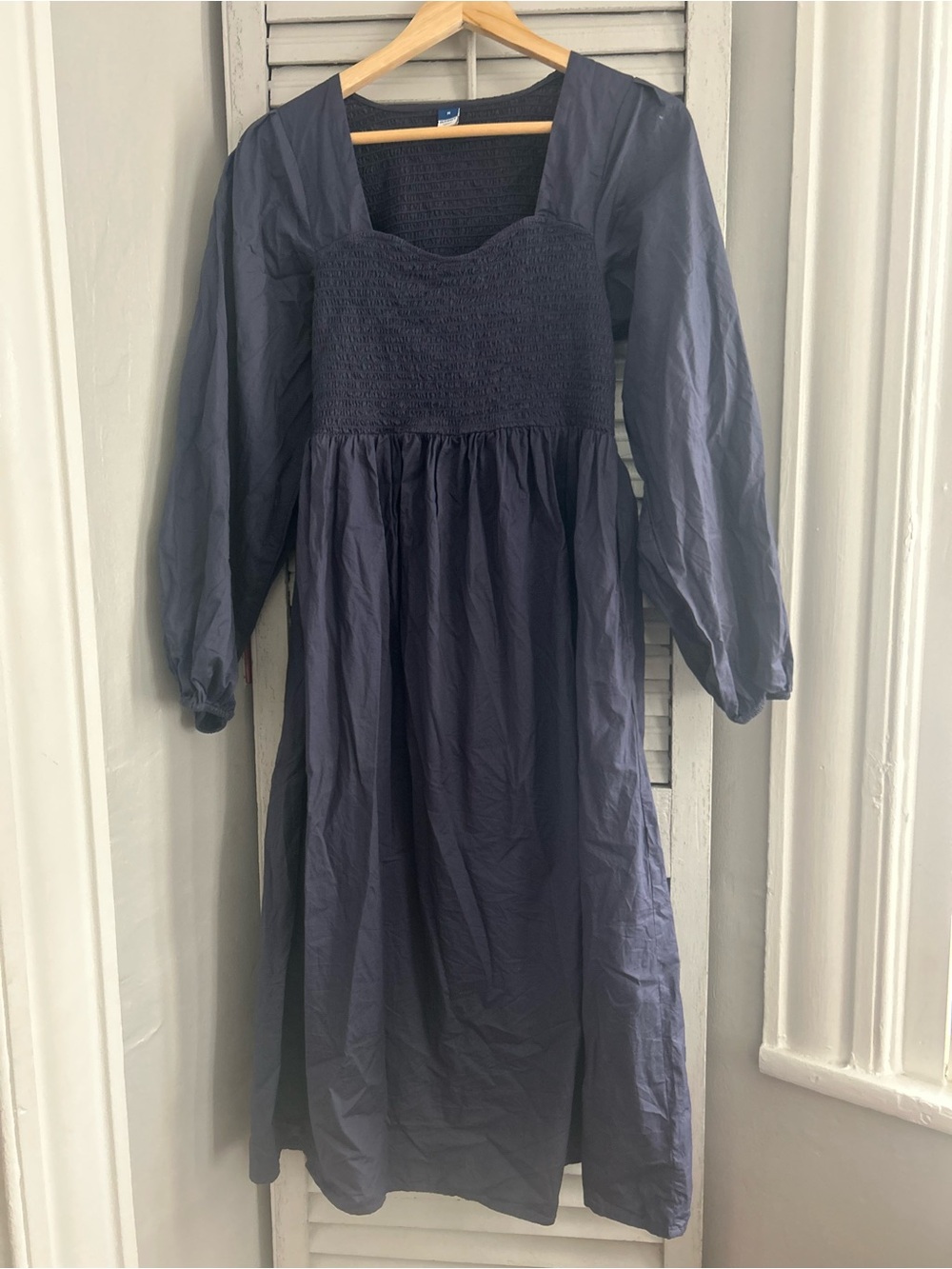 Old Navy Navy Long Sleeve Smocked Midi Dress